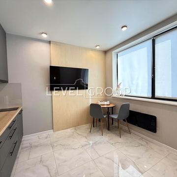 Михайла Дерегуса вул. (Янтарна), 42