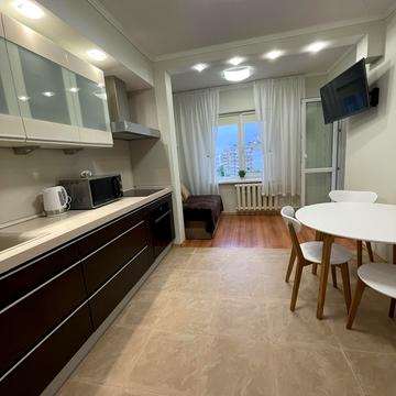 Георгія Гонгадзе просп. (Радянської України), 18-Ж