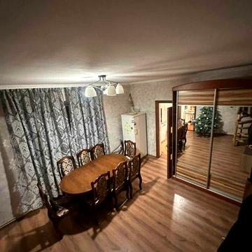 Продам квартиру М. Зборів