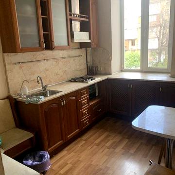 Сдаётся 2х комнатная квартира на Панфиловцев