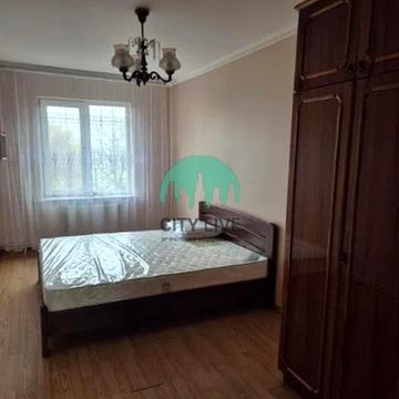 Гната Хоткевича вул., 52/1