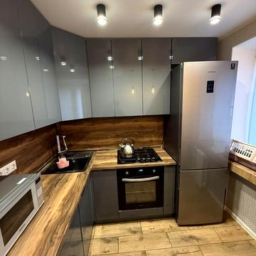 Миру просп., 76/1