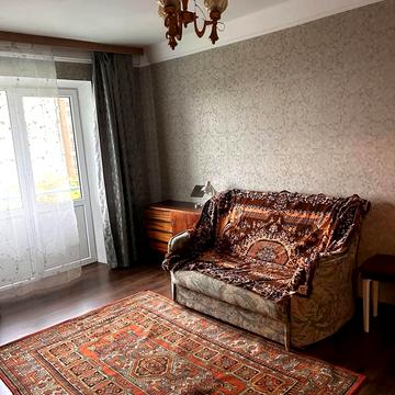 Павла Тичини просп., 5