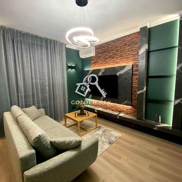 Університетський просп. (Гагаріна), 27