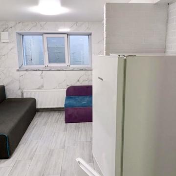 Миколи Боровського вул., 37