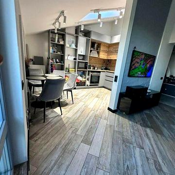 Продаж 1к Квартира Травнева вулиця