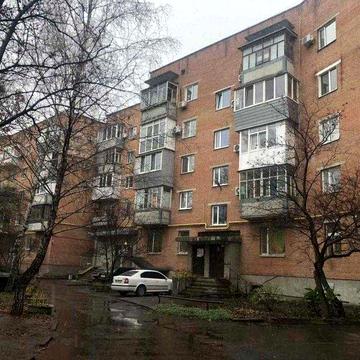 Продається трикімнатна квартира на Подолі