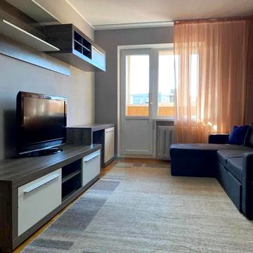 Георгія Гонгадзе просп. (Радянської України), 18-Е