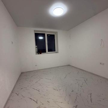 Українська вул., 12/2