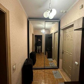 Оренда, вул. Олександри Екстер,9а.Вiльна!