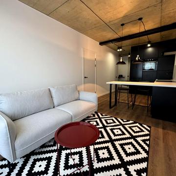 Бельведерська вул., 32-Б