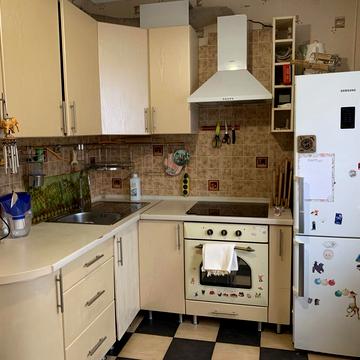 Володимира Івасюка просп. (Героїв Сталінграду), 60