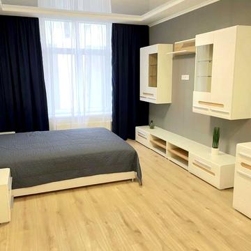 Дніпровська набережна вул., 16-Д