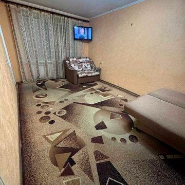 Гарна 1к. кв. з меблями та технікою.