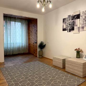 Зелена вул., 85