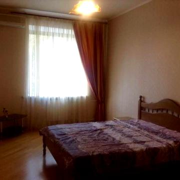 Оренда 2-к квартири на вул. Звіринецька