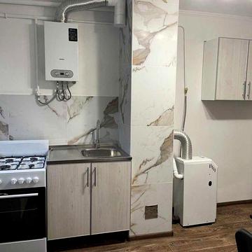 Оренда приватного будинку  65 м²  3 кімнати Польова (верхня)