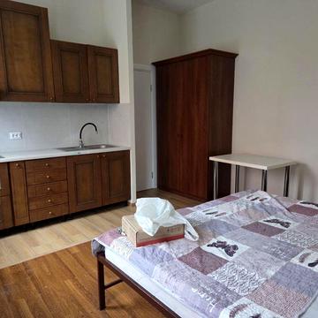 Оренда 1к. кв. с. Хотів