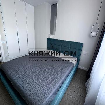 Причальна вул., 14