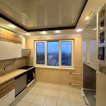 Композитора Лятошинського вул., 2