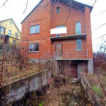 Фельштинська вул., 17