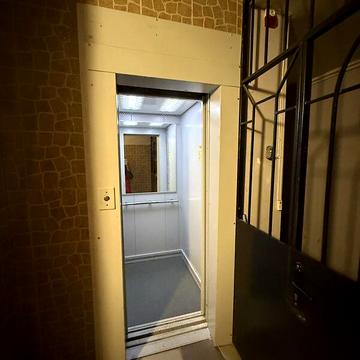 Продаж 3к Квартира Євгена Танцюри (Генерала Петрова) вулиця