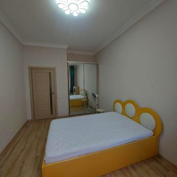 Небесної Сотні просп. (Маршала Жукова), 3А/1