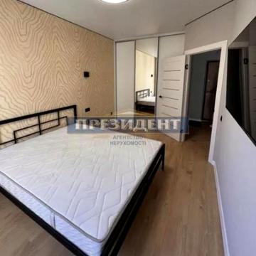 Перлинна вул., 11