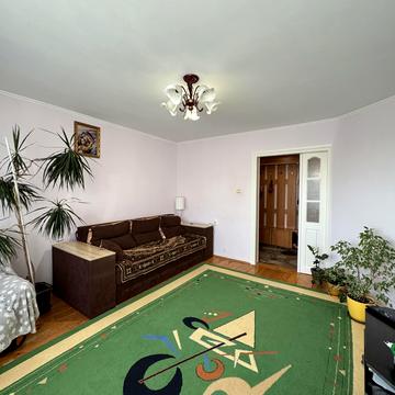 Молодіжна вул., 52а