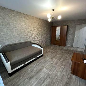 Сдам квартиру на Ювілейній