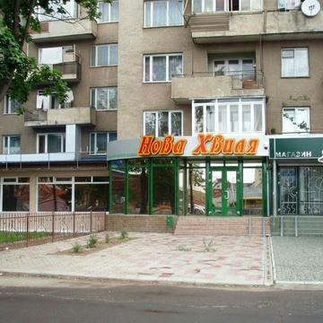 Михайла Грушевського вул., 63