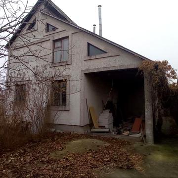 Центральна вул.