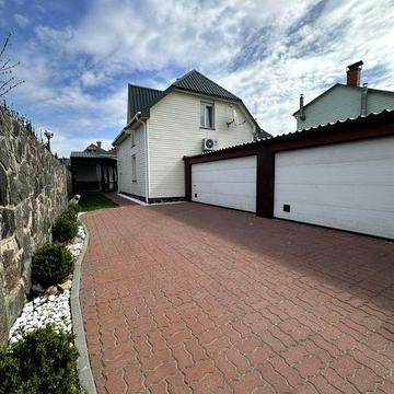 Приватний будинок