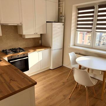 Володимира Великого вул. (Артема), 22а