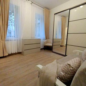 Павла Зеленого вул. (Коблевська), 32