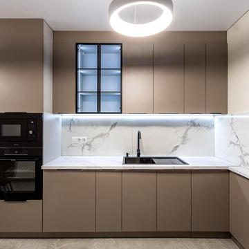 Юліана Пелеша вул., 3