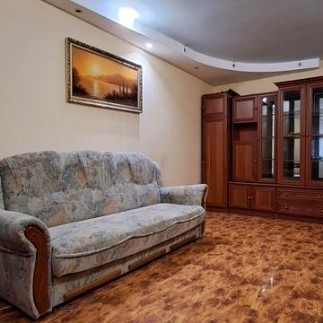 Михайла Грушевського вул., 37