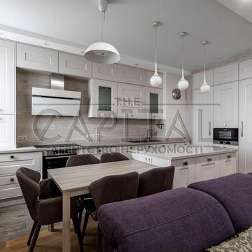 Нагірна вул., 15