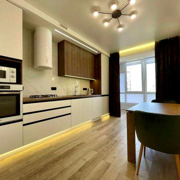 Шикарна квартира, ЖК «Княгинин»