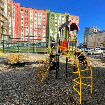 Здана готова до ремонту 1 кім. квартира з усіма комунікаціями