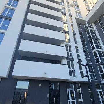 Володимира Великого вул. (Артема), 10