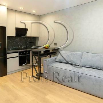 Героїв Небесної Сотні просп., 16/10