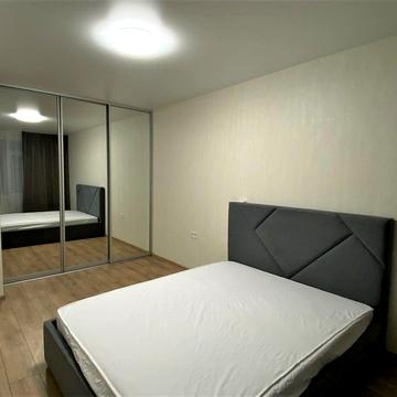 Боголюбова вул., 15