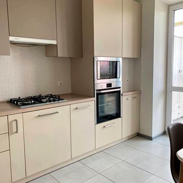 Українська вул., 83б