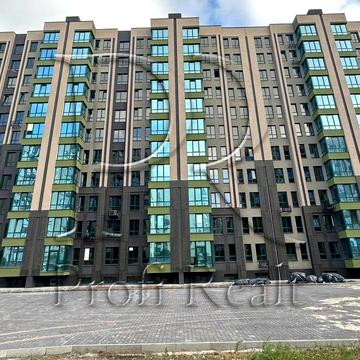 Героїв Небесної Сотні просп., 14/1