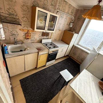 Перша оренда 2 кім по Европейській