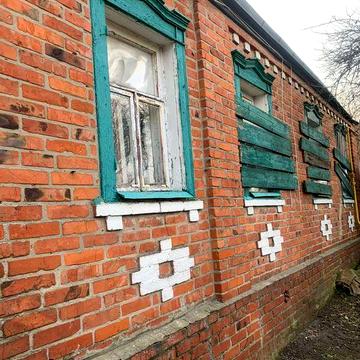 Продам дом в Мерефе. Газовое отопление. Участок 6 соток .Тихий районTB