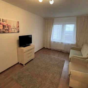 Бориса Гмирі вул., 18