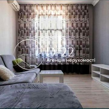 Воздвиженська вул., 48