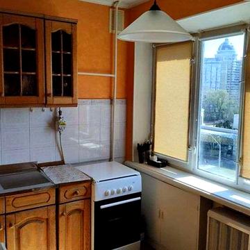 Лесі Українки бульв., 19